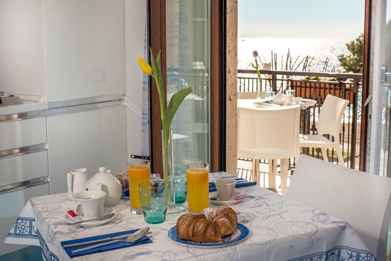 B&B Amalba Майори Екстериор снимка